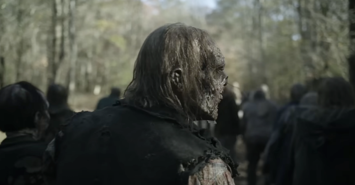 The Walking Dead Showrunner Explains "Variant" Walkers