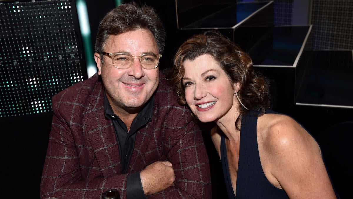 Vince Gill Cancels Concerts After Wife Amy Grant’s Hospitalization