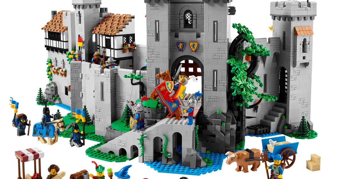 Massive LEGO Icons Lion Knights' Castle Is On Sale Now Massive LEGO Icons Lion Knights' Castle Is On Sale Now