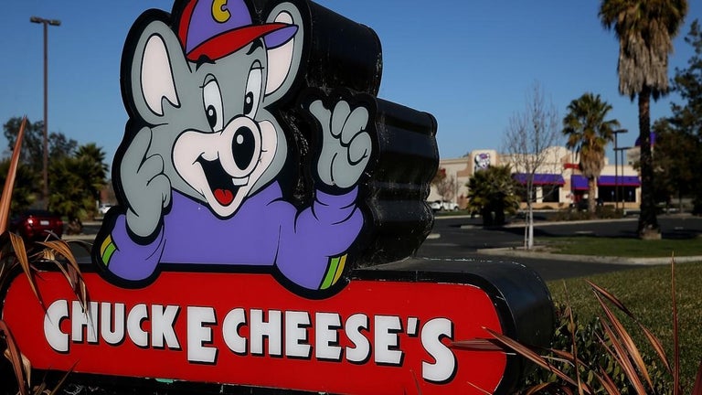 Chuck E. Cheese Mascot Accused of Racial Discrimination