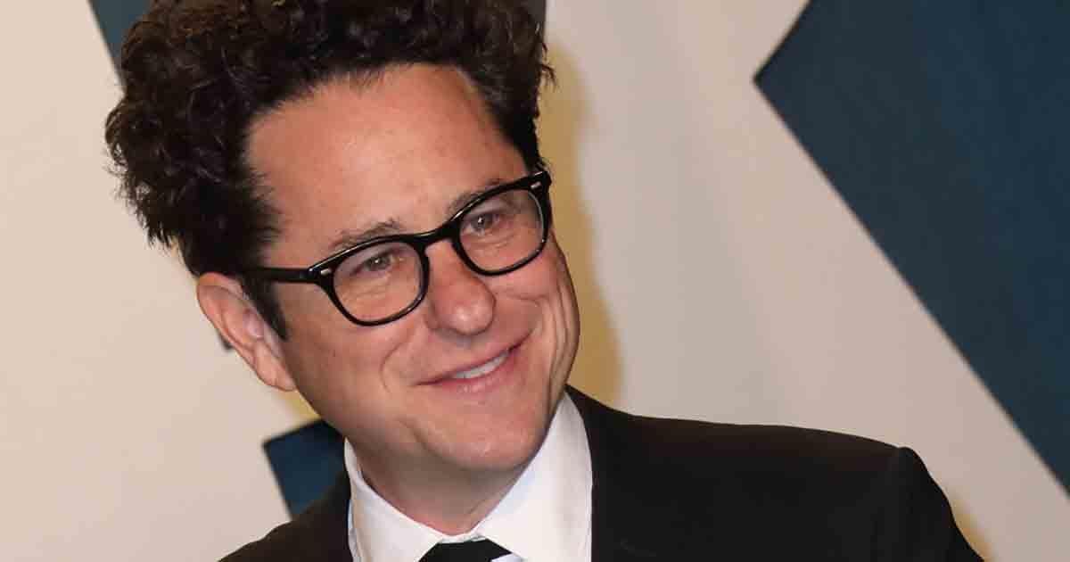 J.J. Abrams Is Developing a Live-Action SPEED RACER Series for Apple TV+ —  GeekTyrant