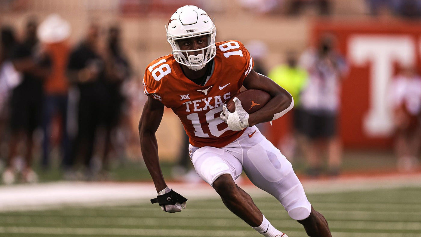 Texas WR Isaiah Neyor, OL Junior Angilau doubtful for 2022 season after serious knee injuries, per report