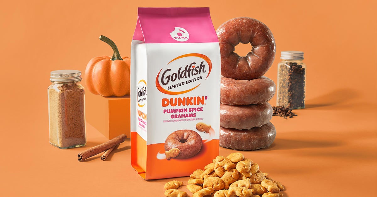 goldfish-pumpkin-spice-flavor-dunkin-donuts