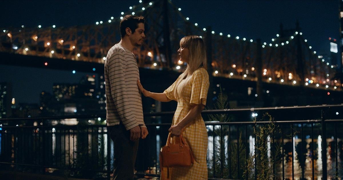 Kaley Cuoco and Pete Davidson's Rom-Com 'Meet Cute' Gets a Release Date and Photos.jpg