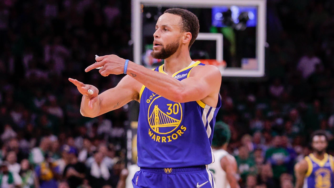 081722-stephcurry.jpg