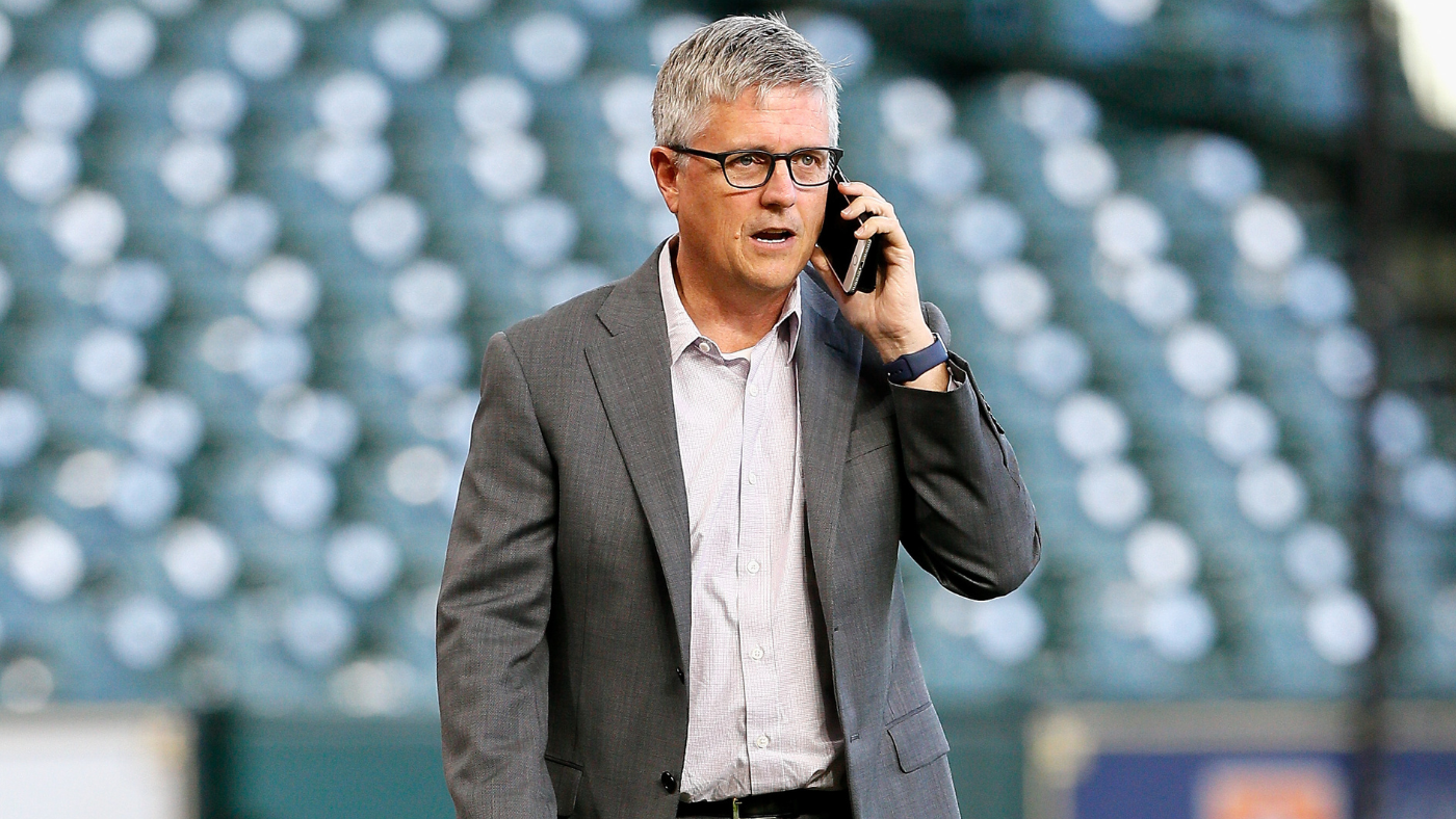 Ex-Astros GM Jeff Luhnow deleted cell phone data during MLB's sign-stealing investigation, book reveals