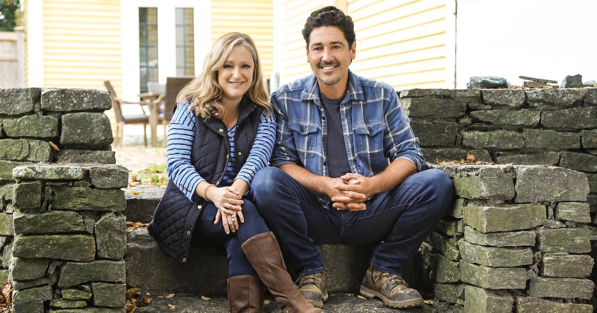 ‘Farmhouse Fixer’: Jonathan Knight and Kristina Crestin Talk Challenges of Renovating Older Homes (Exclusive)