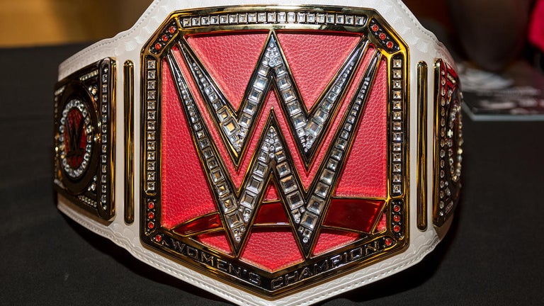 Former WWE Women's Champion Possibly Injured During 'SmackDown'