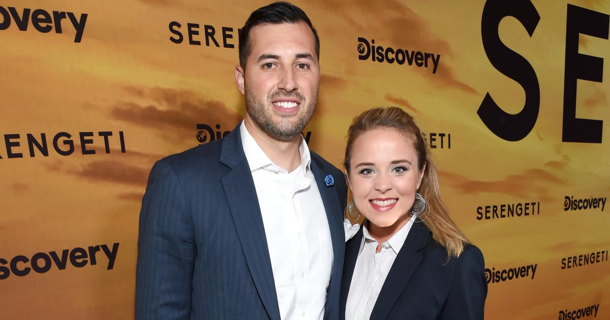 Jinger Duggar's Husband Speaks out on Her New Memoir