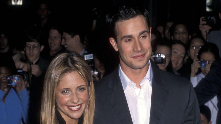 Sarah Michelle Gellar Wants to Collect on Husband Freddie Prinze Jr.'s Marriage Bet With Howard Stern