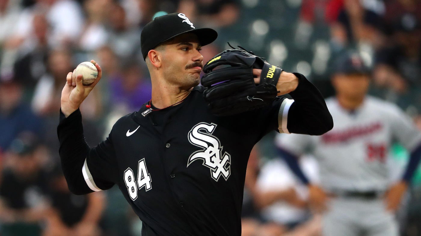 Jesse Scholtens and Seby Zavala of the Chicago White Sox react after  News Photo - Getty Images