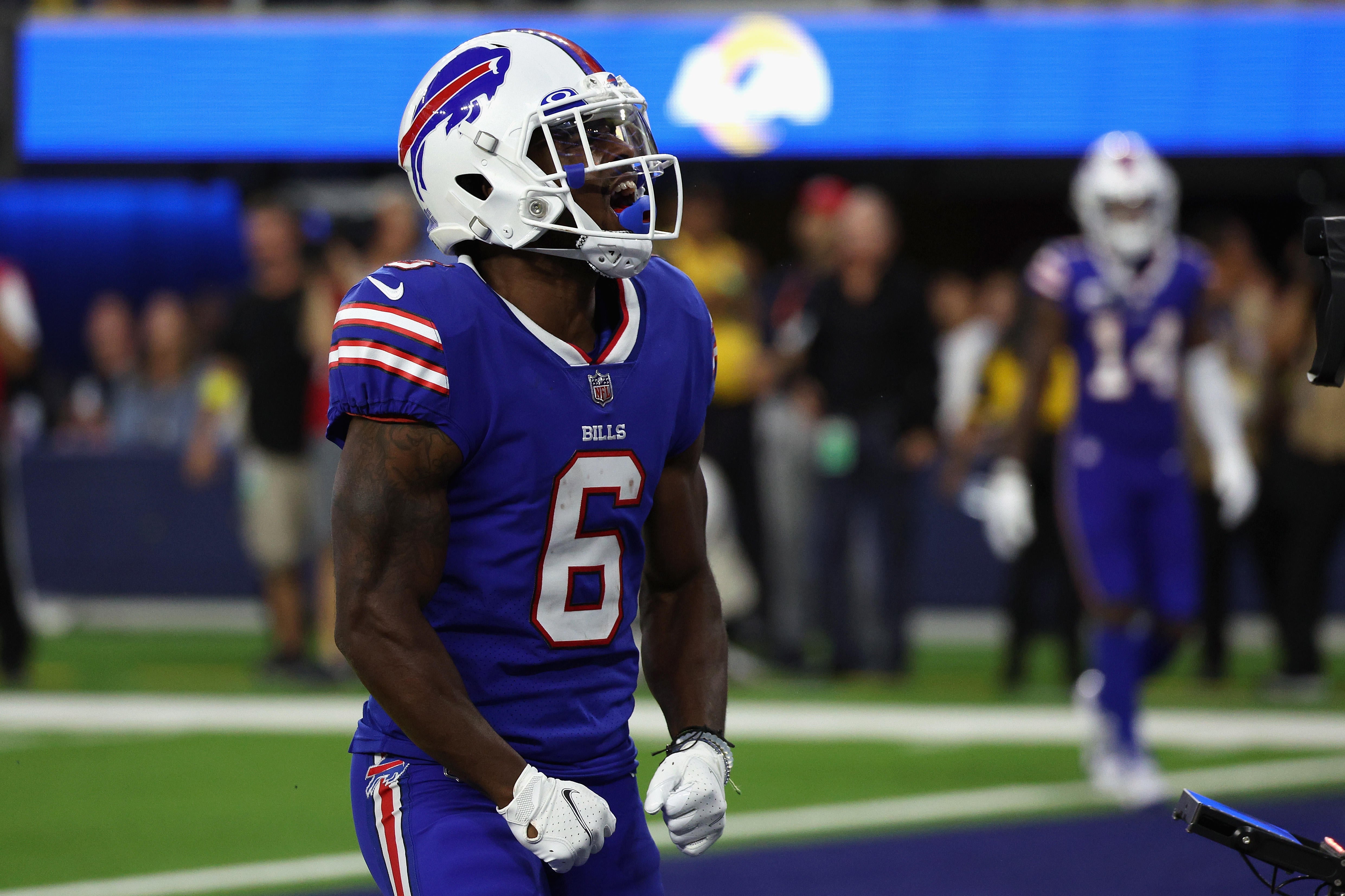 Bills receiver secretly pulled off a gender reveal after scoring a TD during Buffalo's blowout win over Rams