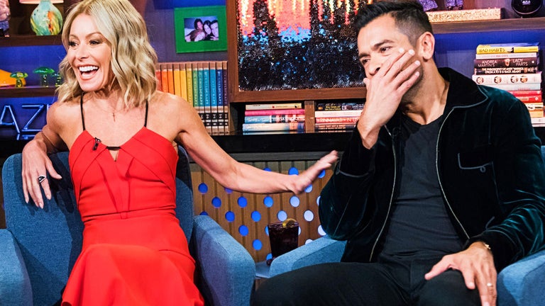 Kelly Ripa Cries Laughing Over Mark Consuelos' Pixelated Crotch on 'Live'