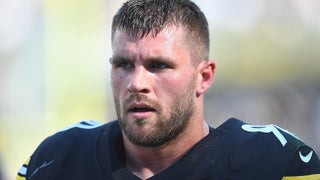 Steelers LB T.J. Watt suffers injury late in game