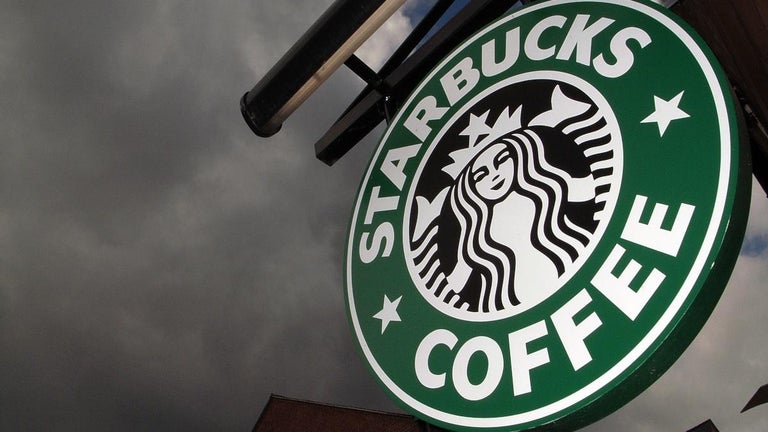 Starbucks Tests a Big Change That Sparks a Spirited Debate Among Customers