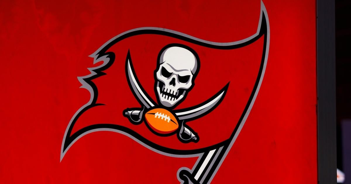 Russell Gage injury update: Bucs WR out for season with torn patellar  tendon - Bucs Nation