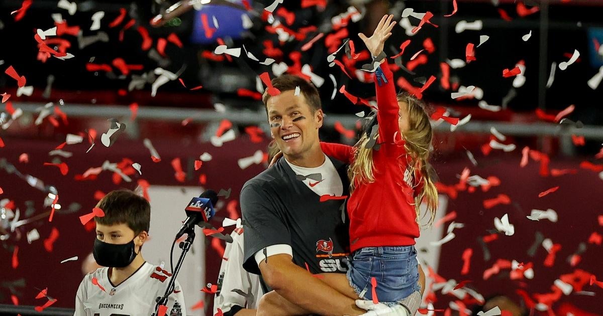 Tom Brady and Gisele Bündchen Reportedly Took Their Children to Hamptons Before Marital Issues.jpg