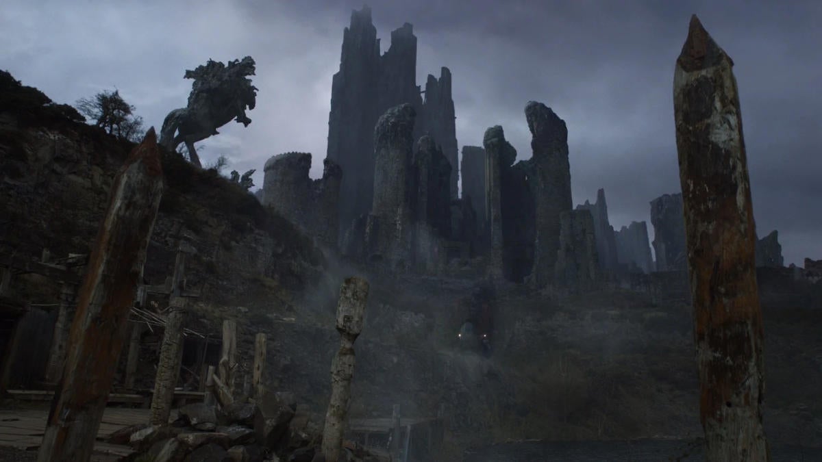 harrenhal-game-of-thrones-house-of-the-dragon-explained.jpg harrenhal-game-of-thrones-house-of-the-dragon-explained.jpg