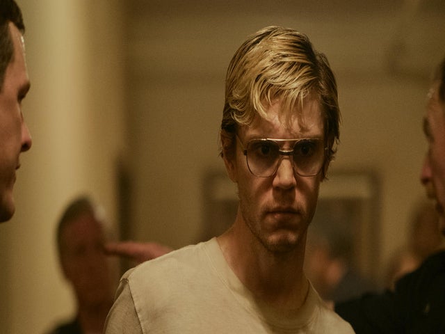 'Dahmer': Evan Peters' Portrayal of Jeffrey Dahmer Has 'Monster' Viewers Unsettled