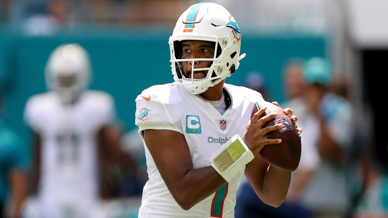 Former WWE Star Lashes out at Miami Dolphins After Tua Tagovailoa's Scary Injury