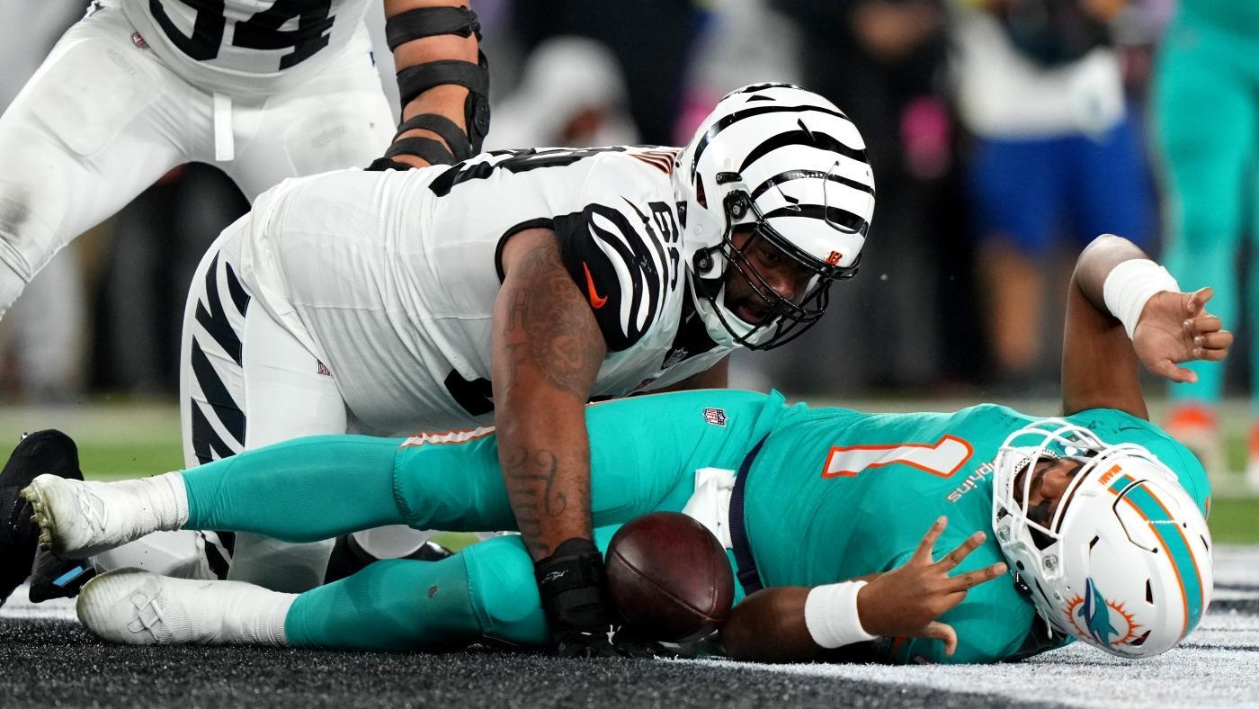 Bengals beat Dolphins after Tua Tagovailoa stretchered off field | Plus, previewing a huge weekend of football