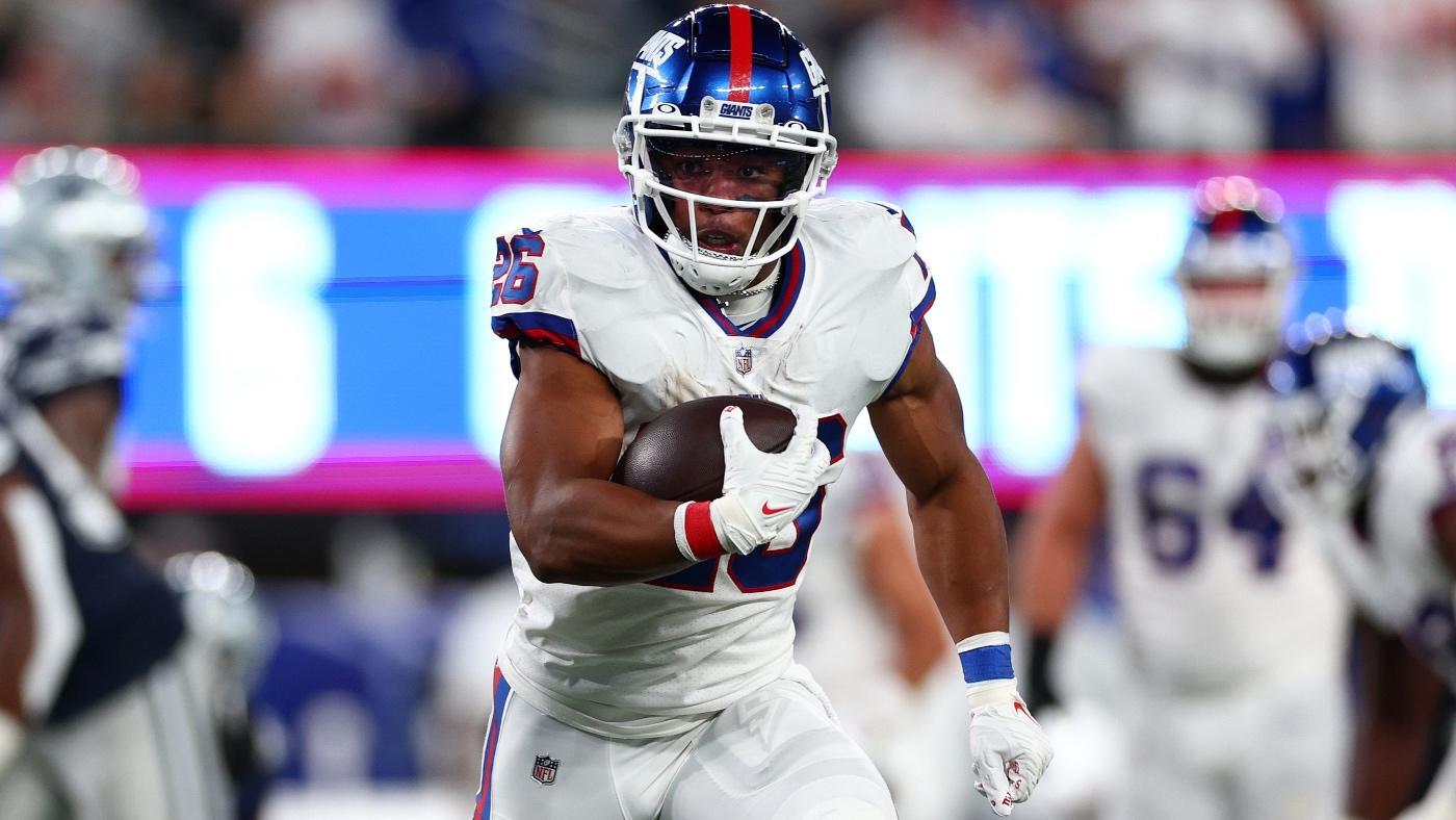 Giants' Saquon Barkley expresses preference for grass over turf after Sterling Shepard injury
