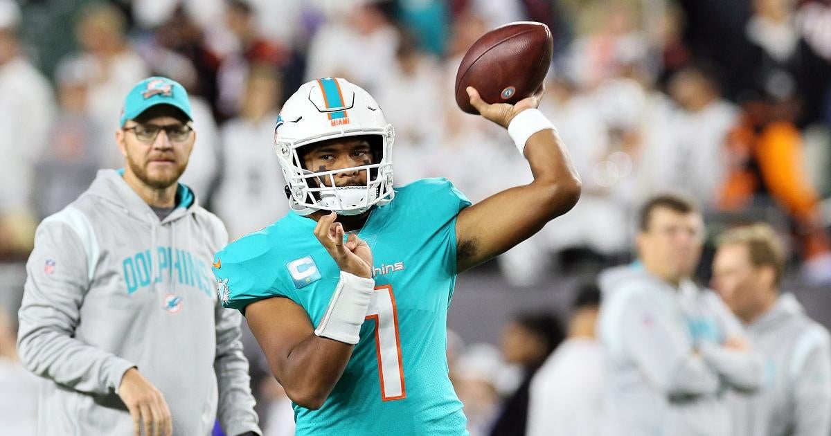 Bengals top Dolphins after Tua Tagovailoa taken to hospital with head, neck  injuries – Orange County Register