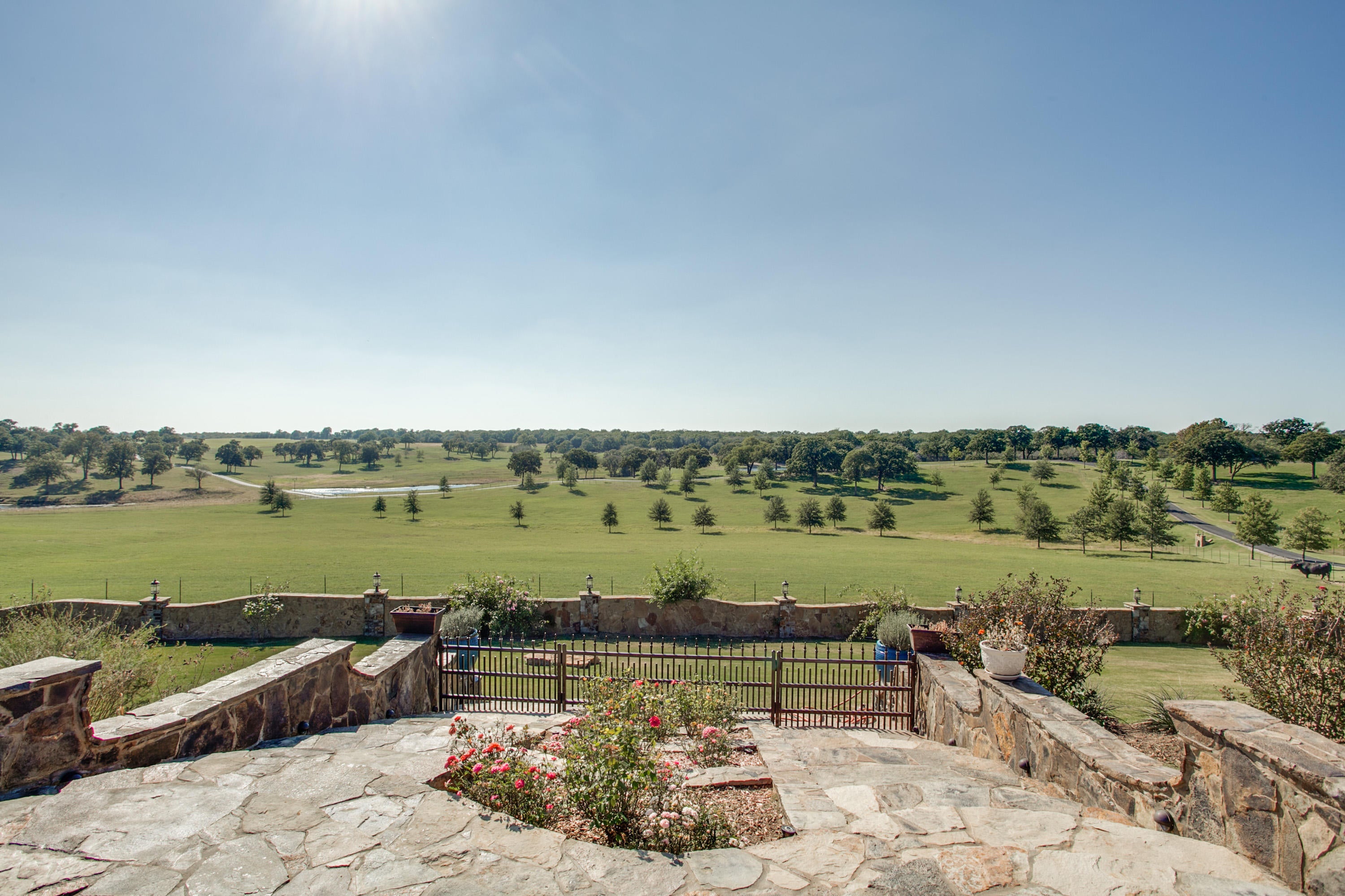 Peek Inside Terry Bradshaw's 22.5M Horse and Cattle Ranch Home in Oklahoma
