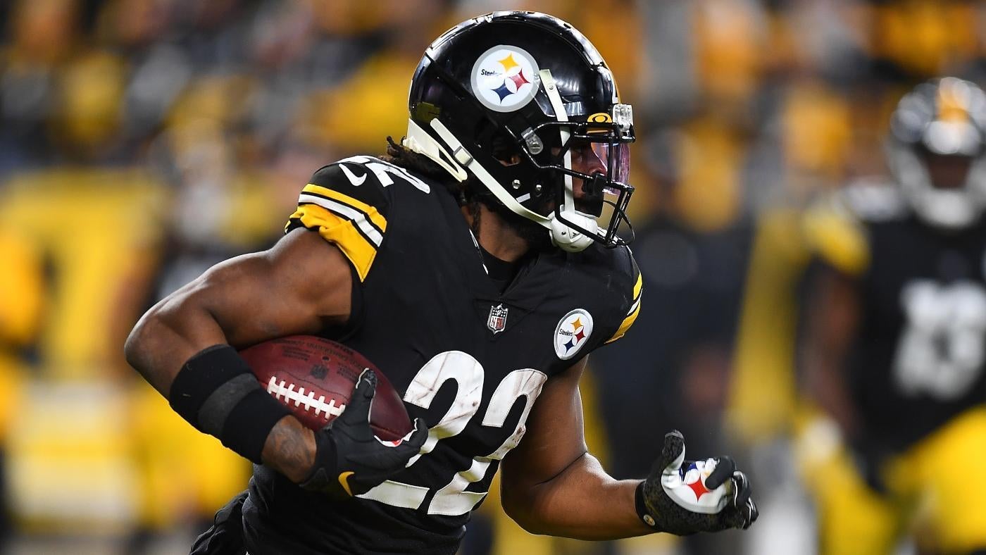 Steelers vs. Dolphins odds, line, spread: Sunday Night Football picks, predictions by NFL model that's 146-107