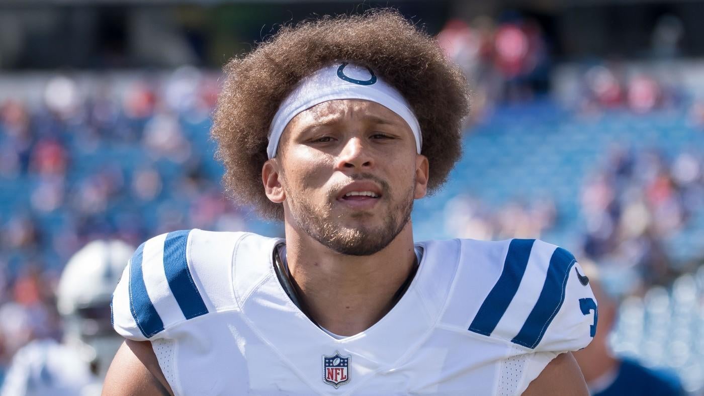 Colts' Phillip Lindsay elevated from practice squad with Jonathan Taylor out vs. Broncos, per report