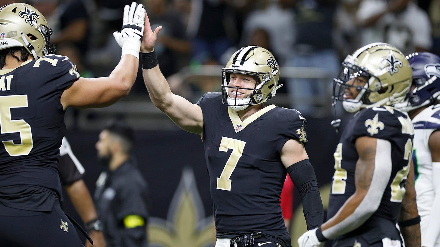 NFL scores, schedule, live Week 5 updates: Taysom Hill explodes for four touchdowns; rookie backs run wild