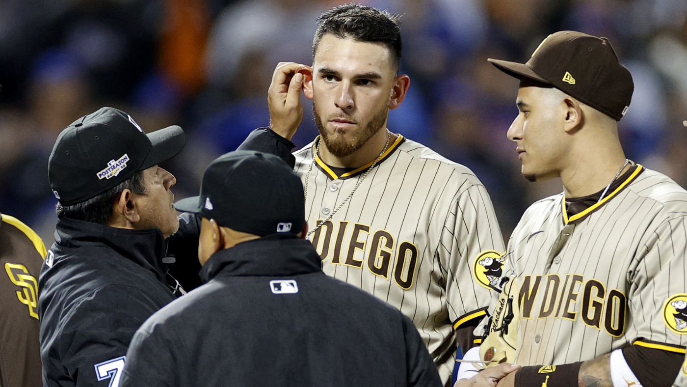 Padres-Mets: Explaining Joe Musgrove's bizarre ear check during postseason elimination game