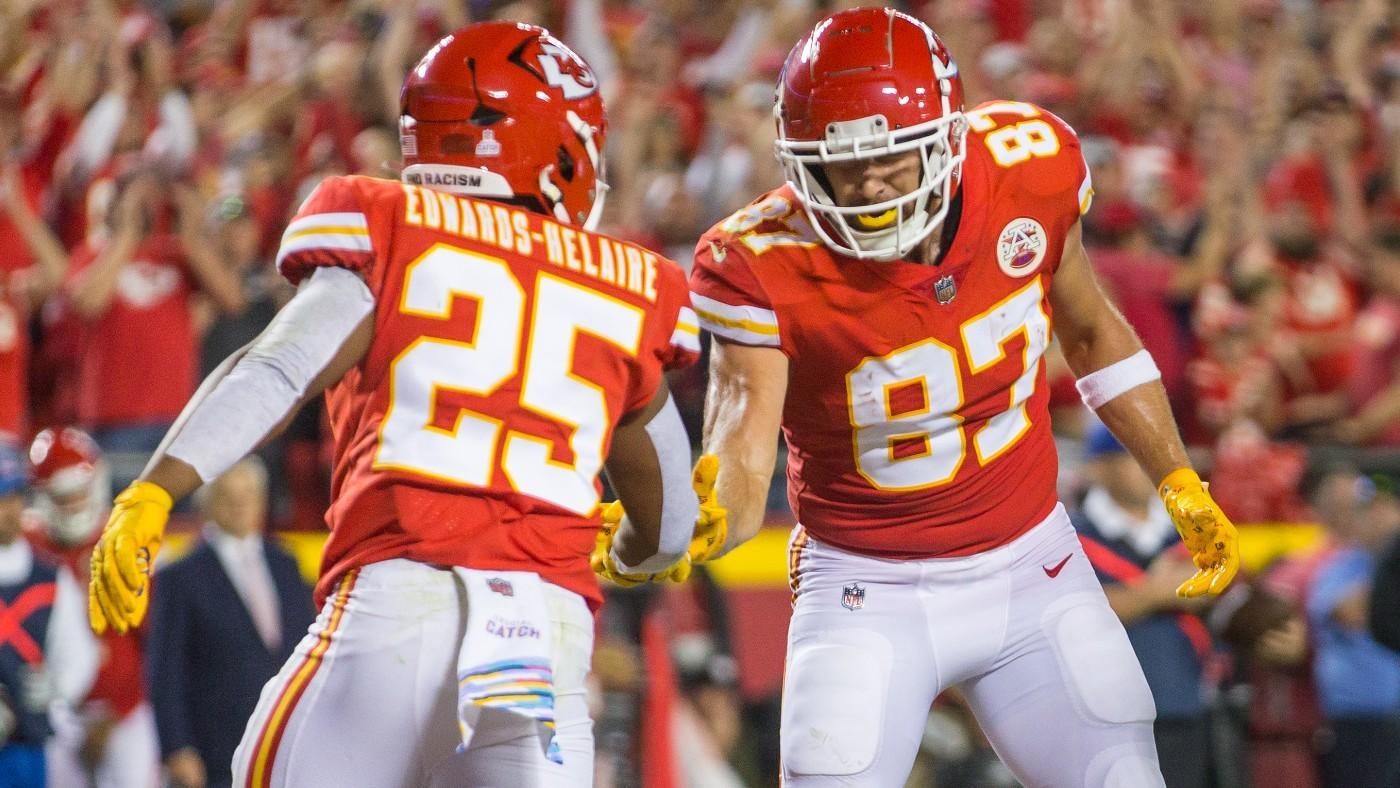 Travis Kelce sets Chiefs, 'Monday Night Football' record with four TD catches win comeback win over Raiders