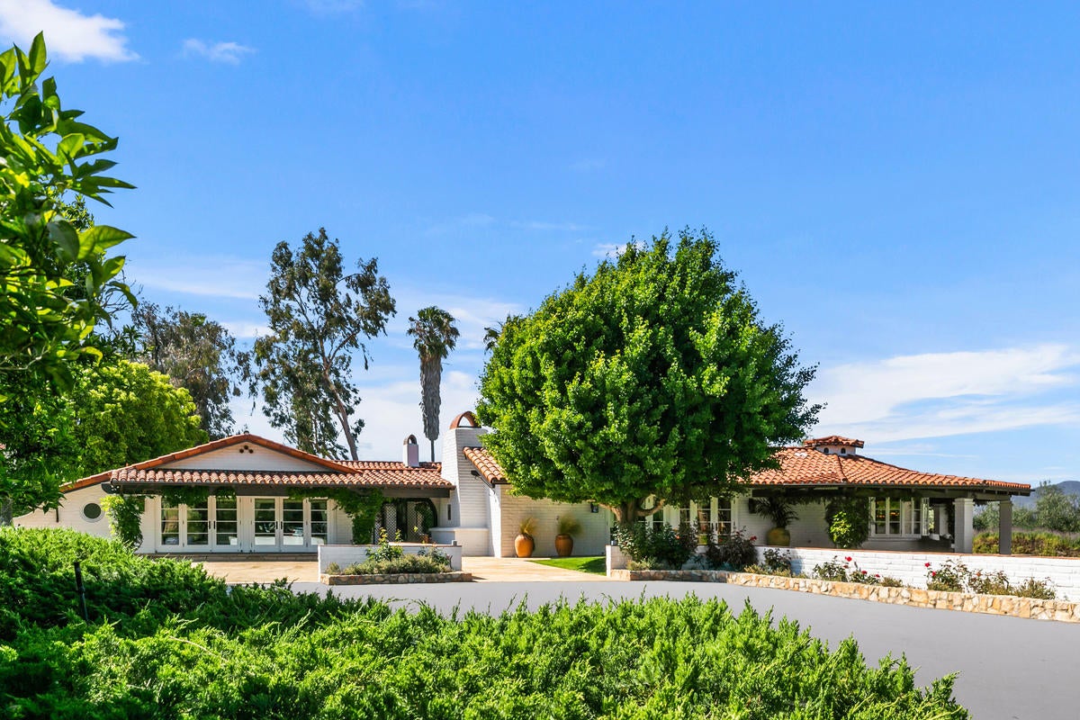 Tour Sandra Bullock's Sprawling 91Acre San Diego Home Listed for 6
