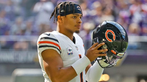 justin-fields-getty.jpg