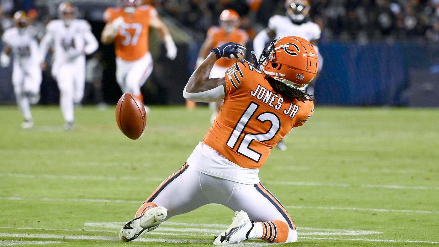 Bears suffer meltdown Thursday, plus Tom Brady fined for kicking player and NFL Week 6 picks and best bets
