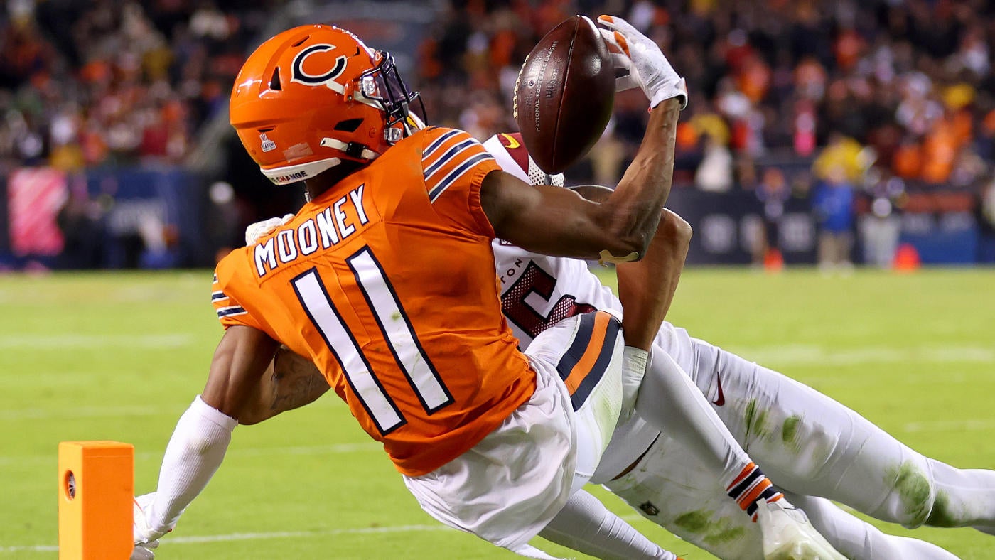 Bears' Darnell Mooney on loss to Commanders: 'If I just catch the damn ball the first time, we win the game'