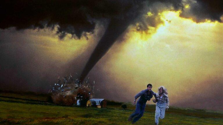 Twister-the-sequel-movie-the-world-tornado-warner-bros-emblin.  jpg