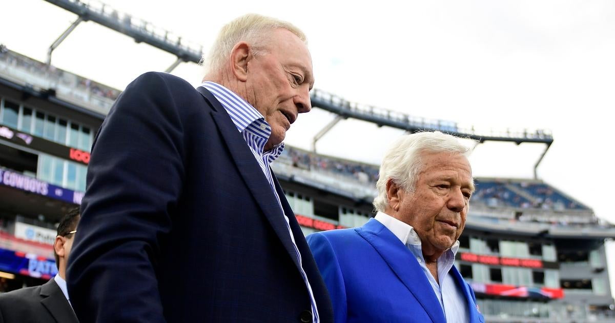 Jerry Jones And Robert Kraft Get Into Heated Exchange During NFL Owners(02)