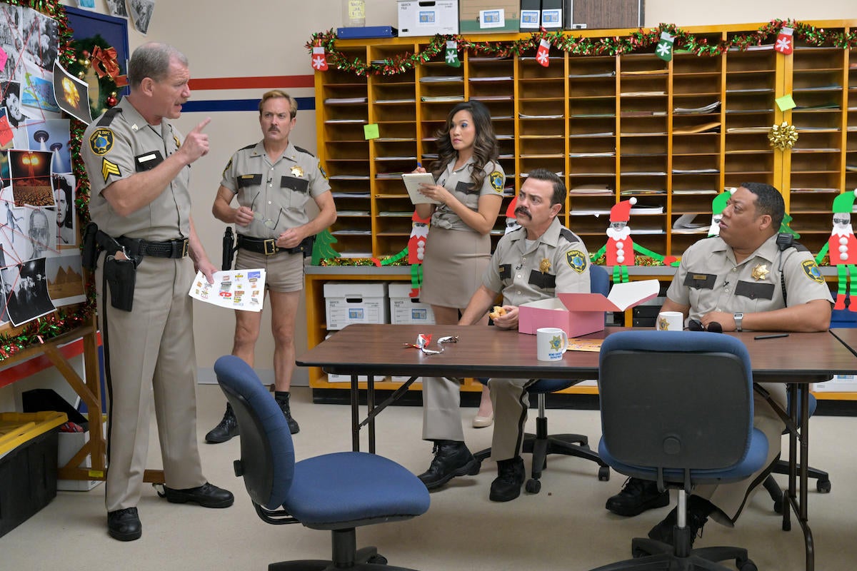 reno-911-christmas.jpg reno-911-christmas.jpg