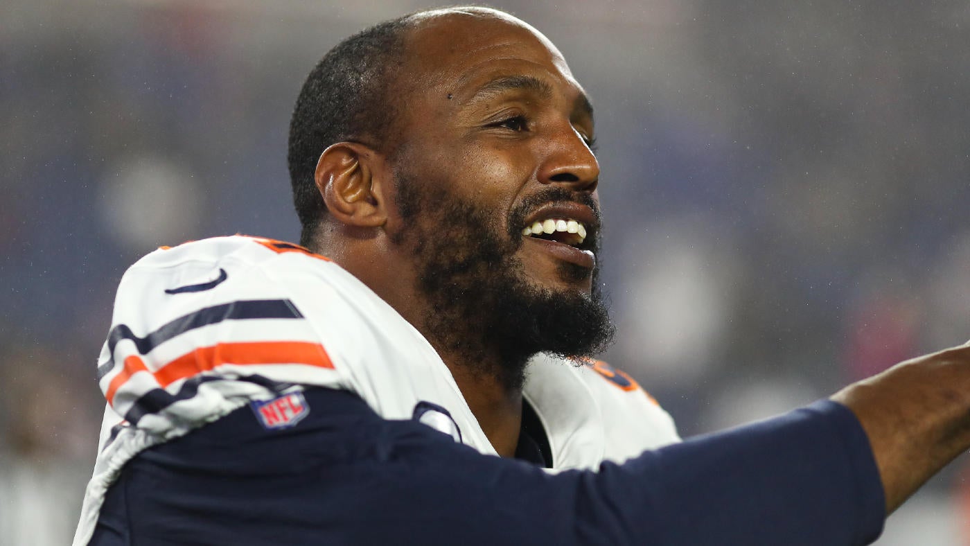 Eagles' Robert Quinn set to play 18 games in 17-game season: Traded DE could do what no player has since 1930