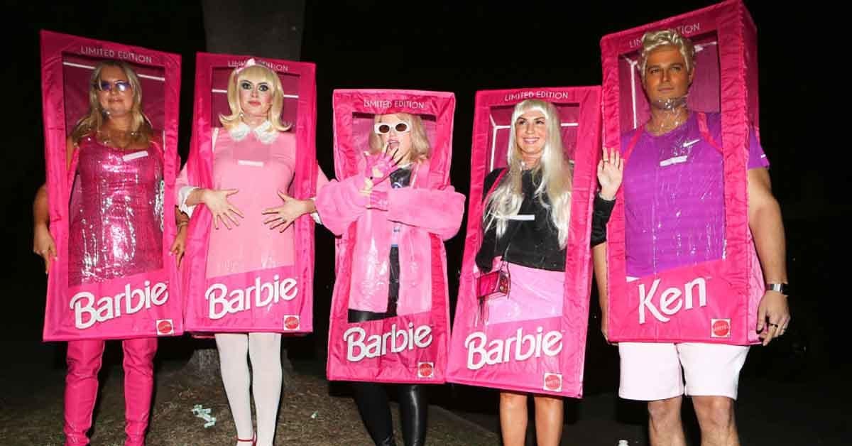 drinken Vochtigheid Roux Rebel Wilson and Friends Surprise With In-Box Barbie Halloween Costumes
