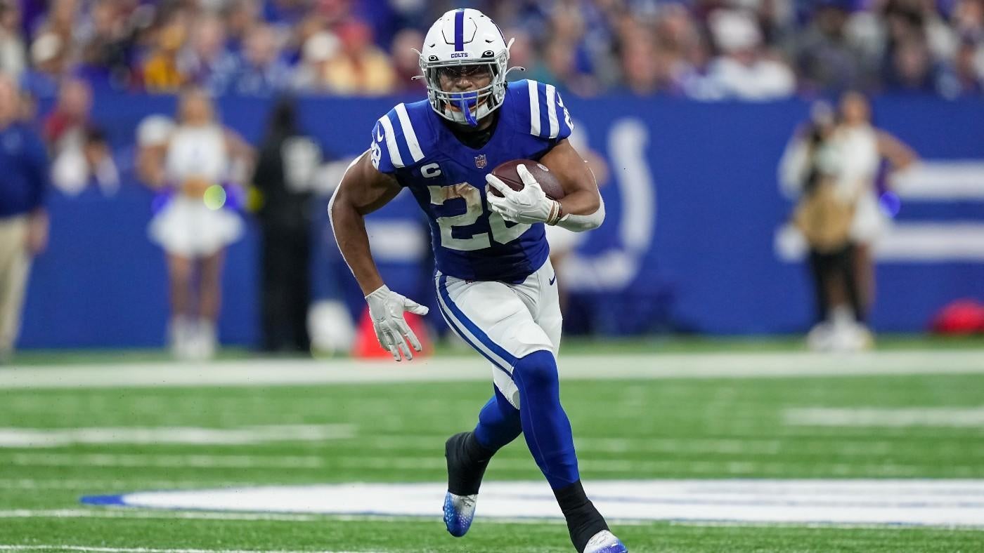 NFL Week 9 injuries: Eagles' Jordan Davis placed on IR; Colts' Jonathan Taylor (ankle) not practicing