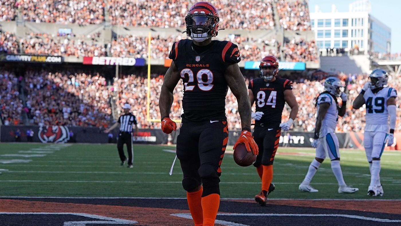 NFL scores, schedule, live Week 9 updates: Joe Mixon scores 4 TDs in first half; Davante Adams owning Jags