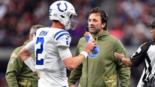 Colts' Shaquille Leonard returns to field at training camp