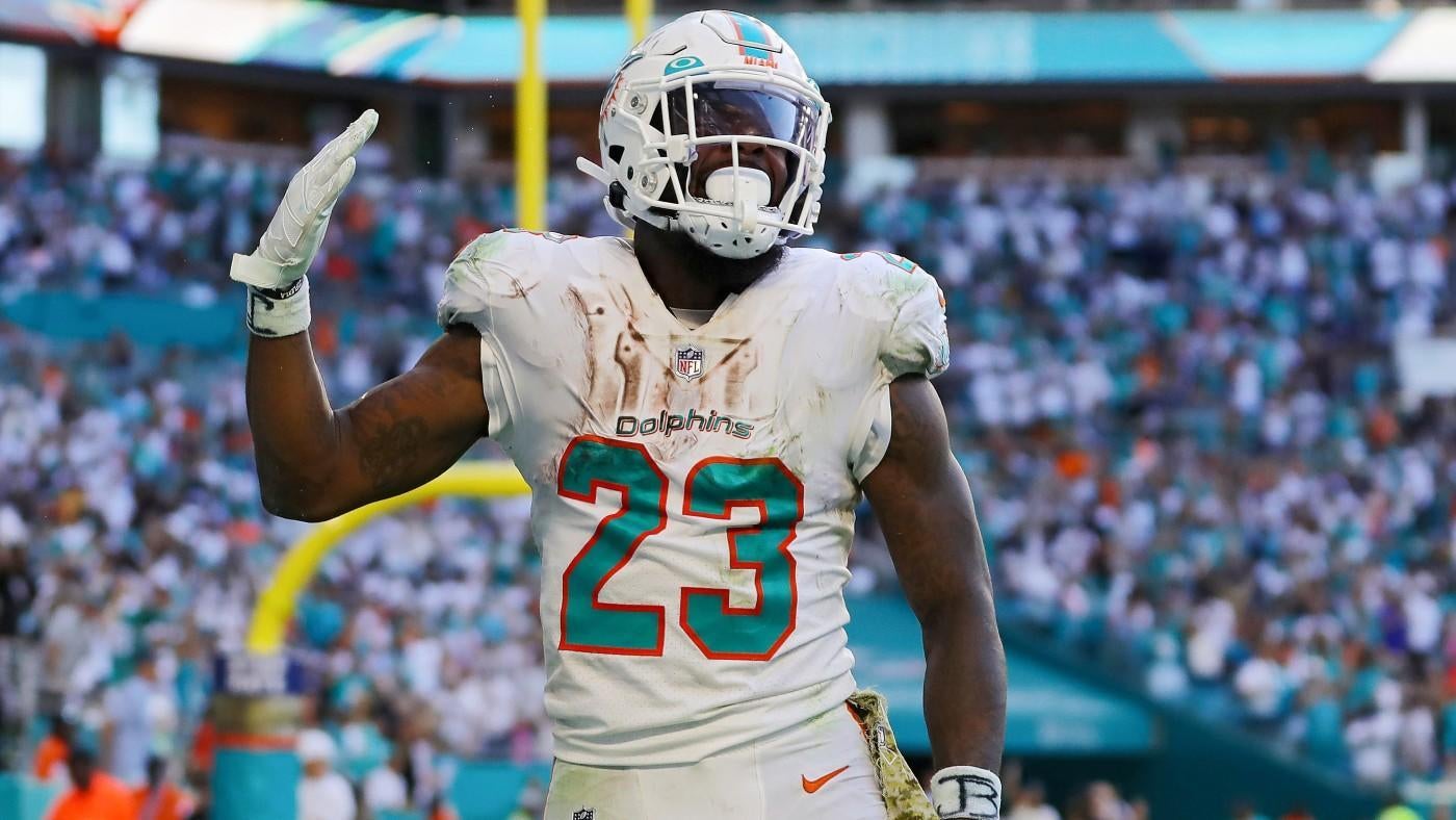 One thing we learned about each NFL team in Week 10: Dolphins, 49ers add major weapons to potent offenses