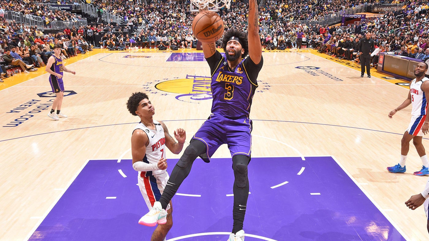 Lakers' Anthony Davis continues hot streak with LeBron James sidelined in victory over Pistons