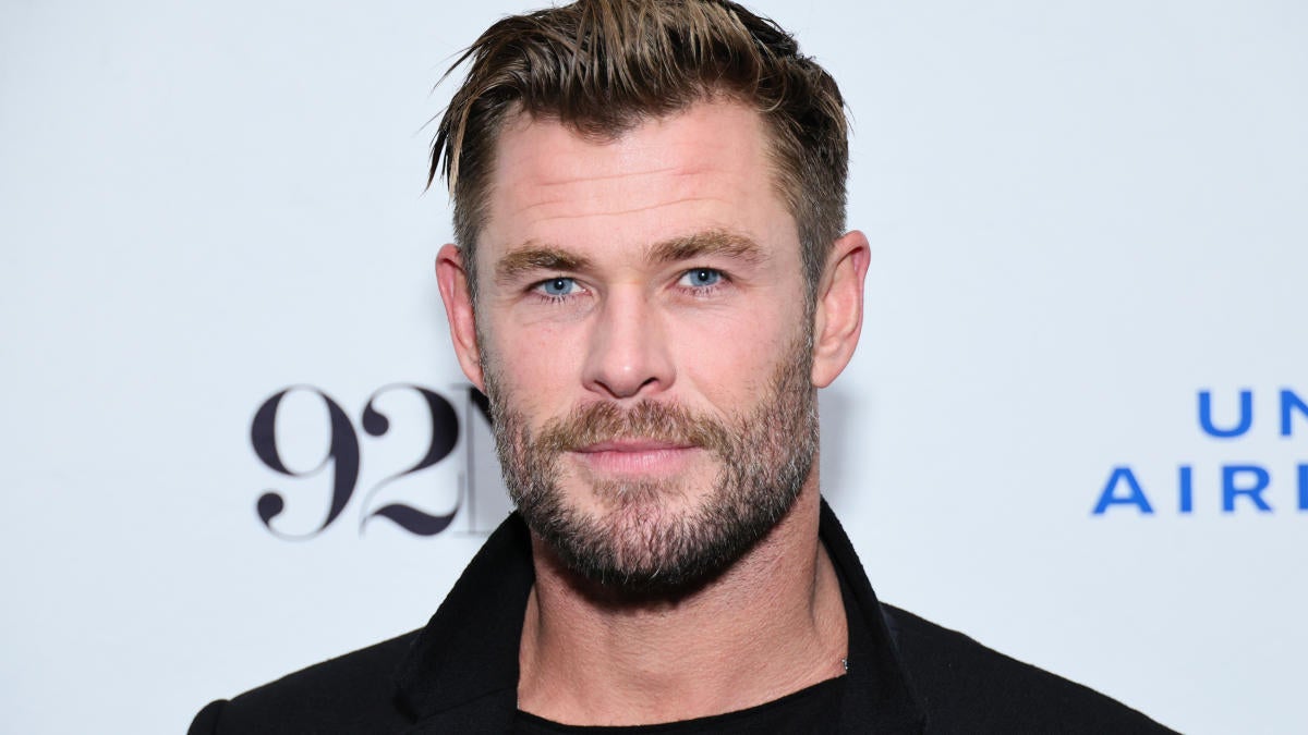 Marvels Chris Hemsworth Confirms Hes Taking Time Off After
