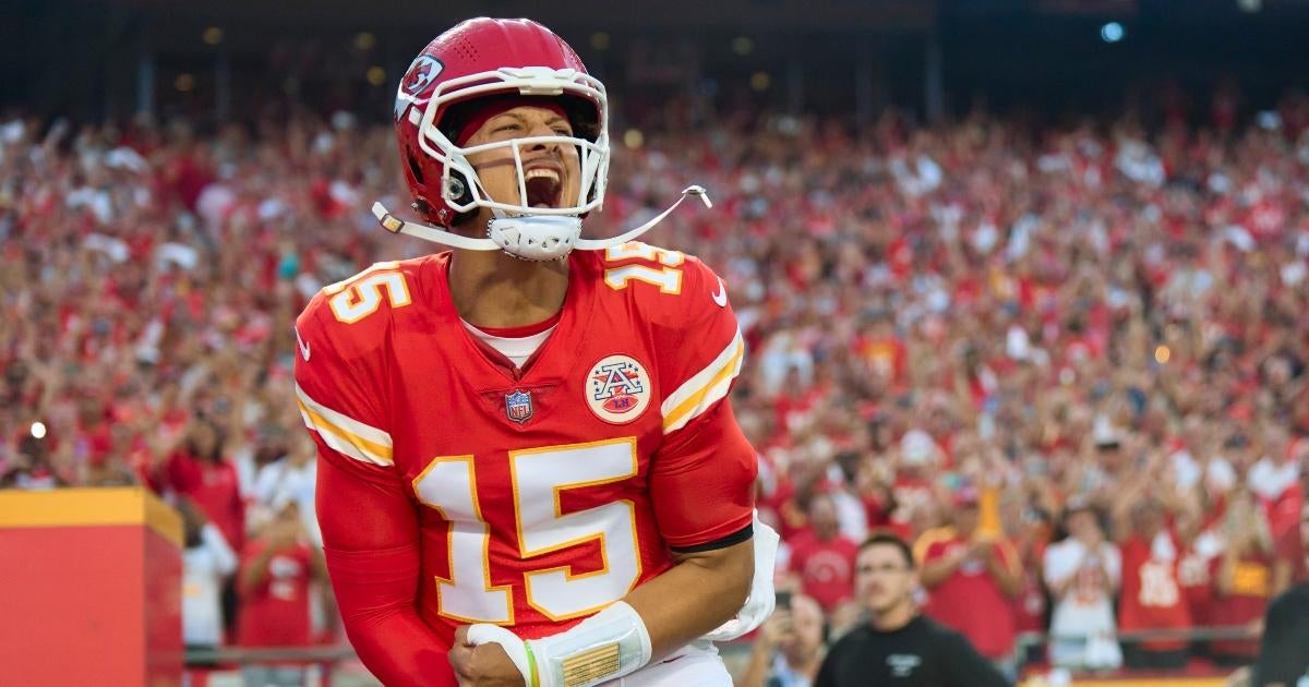 How to Watch Chiefs vs. Chargers 2022 Live Online Free: Stream Tonight –  StyleCaster