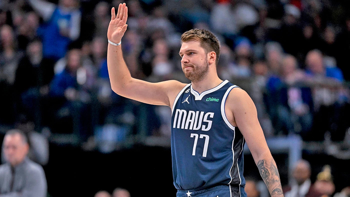 
                        Luka Doncic's halftime buzzer beater erased, sets up crazy swing in game between Mavericks, Nuggets
                    